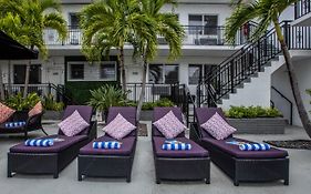 Beachside Apartment Hotel Miami